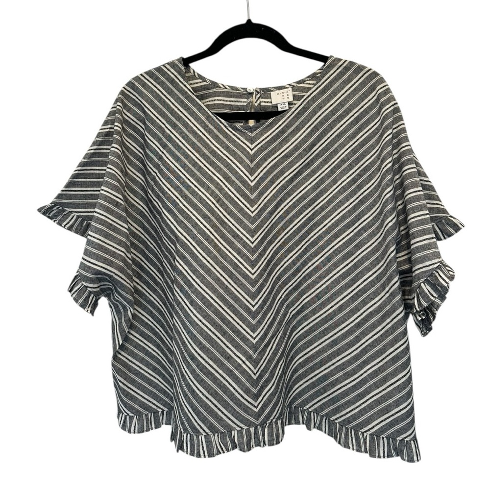 A New Day Top Grey & White XXL